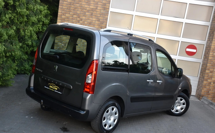 Peugeot Partner cena 25999 przebieg: 179206, rok produkcji 2011 z Darłowo małe 781